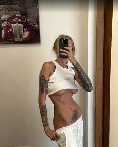Nacktes geleaktes OnlyFans-Foto von Youliakyolner