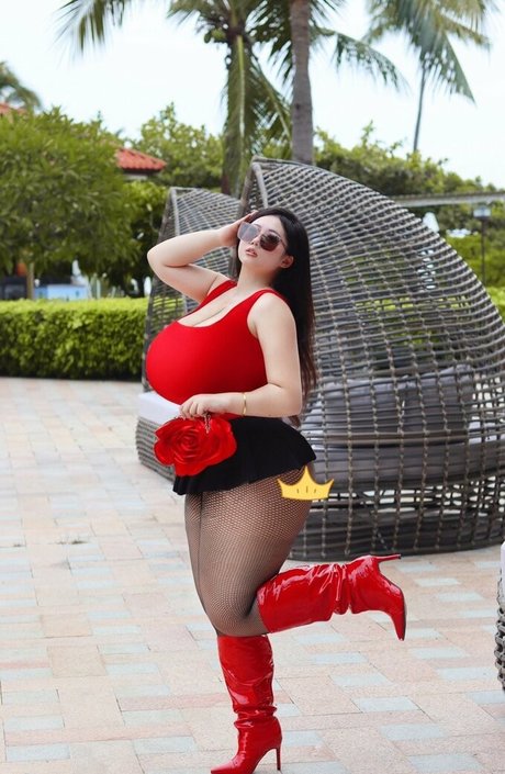 Nacktes geleaktes OnlyFans-Foto von Pisheneva