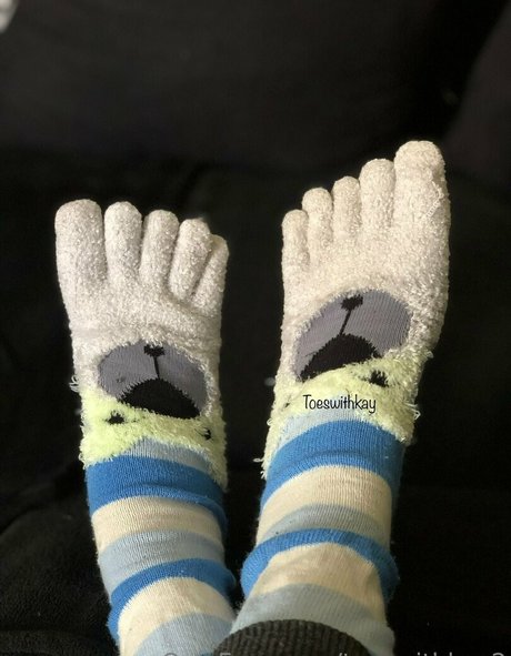 Nacktes geleaktes OnlyFans-Foto von Toeswithkay2
