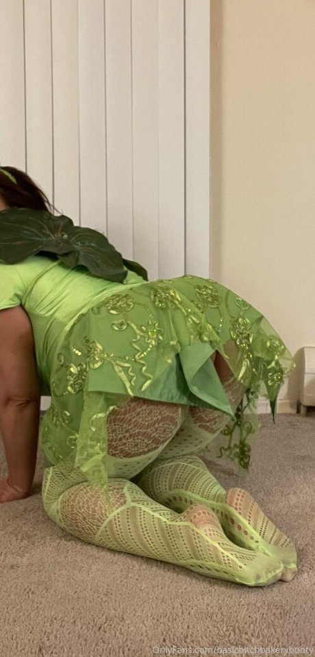 Nacktes geleaktes OnlyFans-Foto von Basicbitchbakerybooty