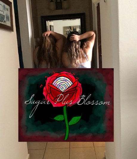 Nacktes geleaktes OnlyFans-Foto von Lolliandrose
