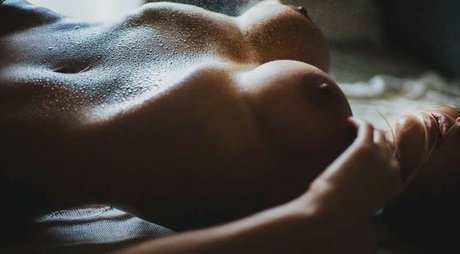 Nacktes geleaktes OnlyFans-Foto von Genny Silvestrini
