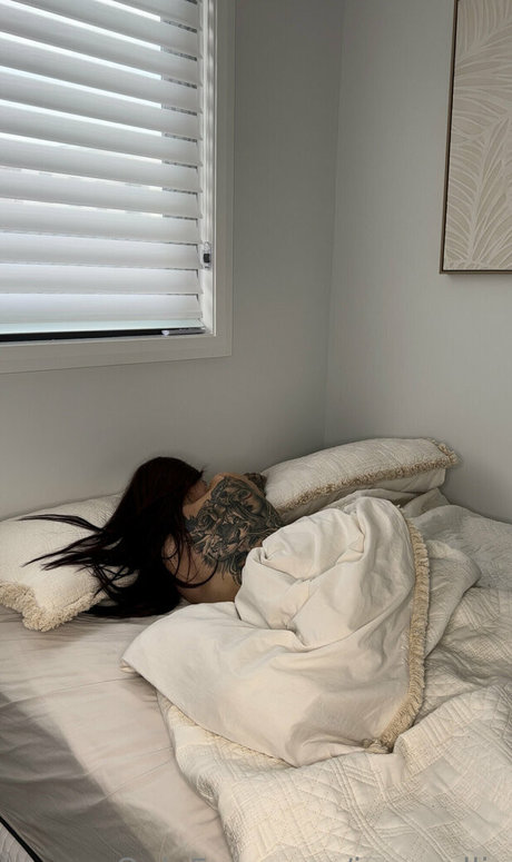 Nacktes geleaktes OnlyFans-Foto von Jess Wallis