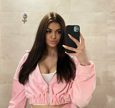Nacktes geleaktes OnlyFans-Foto von Aliiafairy
