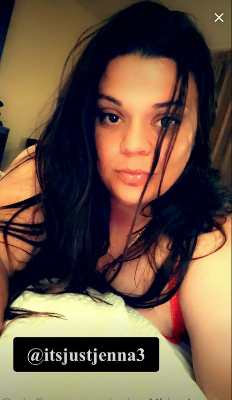 Nacktes geleaktes OnlyFans-Foto von Ariesbabeeexfree