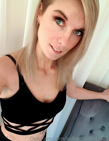 Nacktes geleaktes OnlyFans-Foto von Lexisnowfreepage