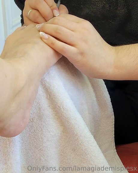 Nacktes geleaktes OnlyFans-Foto von Lamagiademispiesx
