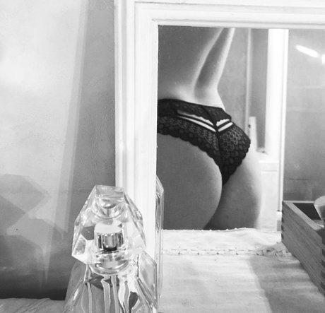 Nacktes geleaktes OnlyFans-Foto von Ambrebarwick