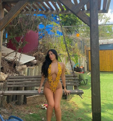 Nacktes geleaktes OnlyFans-Foto von Noy Peer
