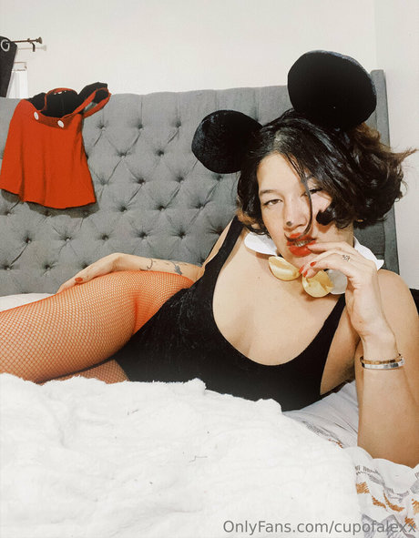 Nacktes geleaktes OnlyFans-Foto von Cupofalexx
