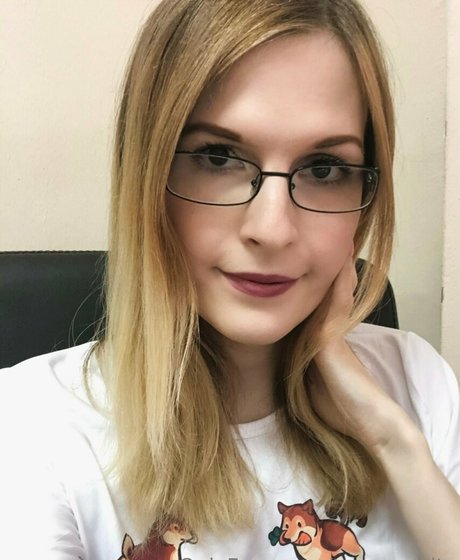 Nacktes geleaktes OnlyFans-Foto von Mspeachymoon