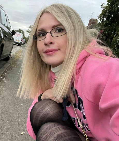 Nacktes geleaktes OnlyFans-Foto von Mspeachymoon