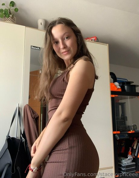 Staceyypriceee