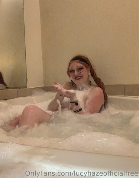 Nacktes geleaktes OnlyFans-Foto von Lucyhazeofficialfree
