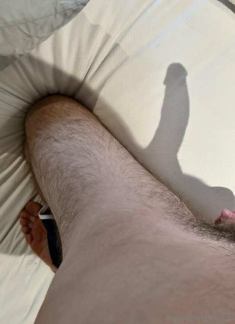 Nacktes geleaktes OnlyFans-Foto von Ryanandchadcbfree