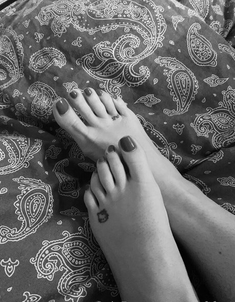 Nacktes geleaktes OnlyFans-Foto von Liasoftfoot