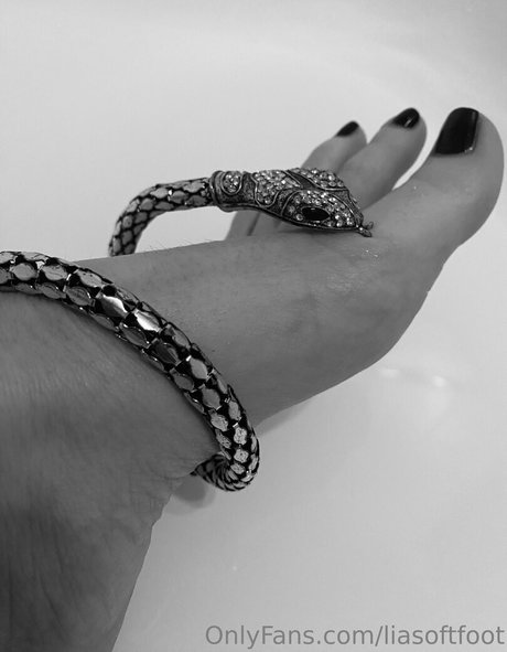 Nacktes geleaktes OnlyFans-Foto von Liasoftfoot