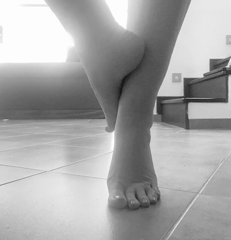Nacktes geleaktes OnlyFans-Foto von Liasoftfoot