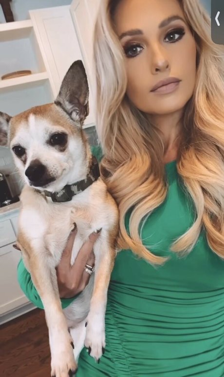 Nacktes geleaktes OnlyFans-Foto von Tomi Lahren