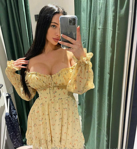 Nacktes geleaktes OnlyFans-Foto von Flexiblegirlhot