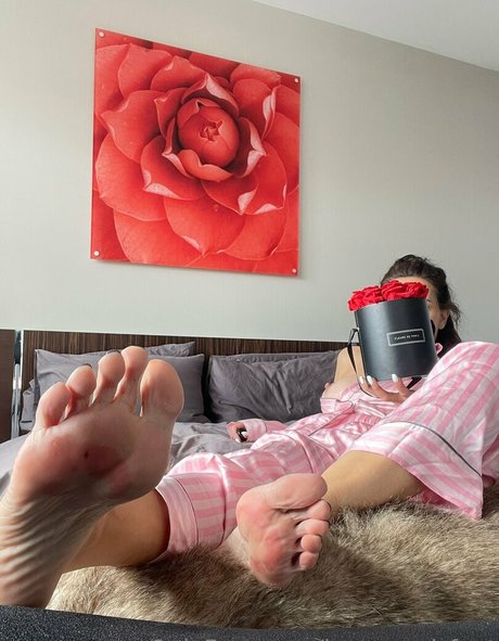 Nacktes geleaktes OnlyFans-Foto von Bornroyalfeet