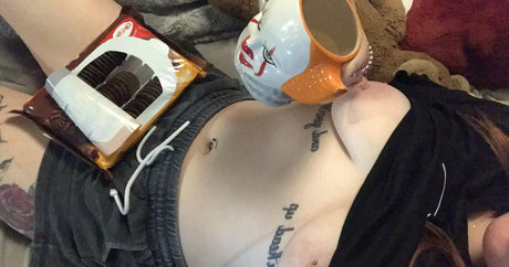 Nacktes geleaktes OnlyFans-Foto von Devikurr