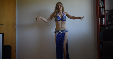 Belly Dancer Lisa
