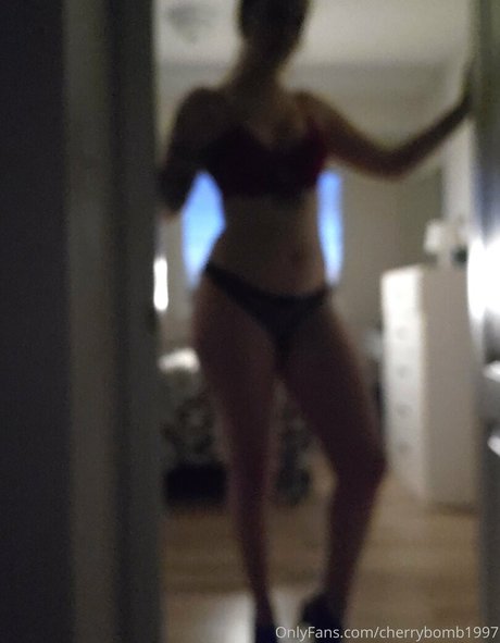 Nacktes geleaktes OnlyFans-Foto von Dreadfuldesire