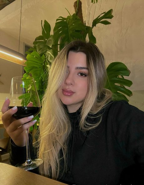 Nacktes geleaktes OnlyFans-Foto von Cuteanniexx