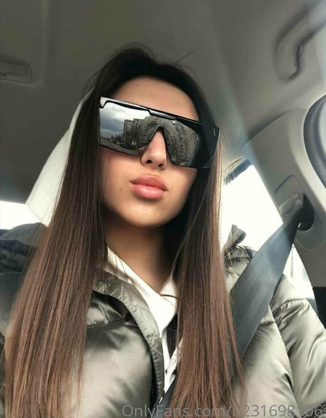 Nacktes geleaktes OnlyFans-Foto von Katrinshamber