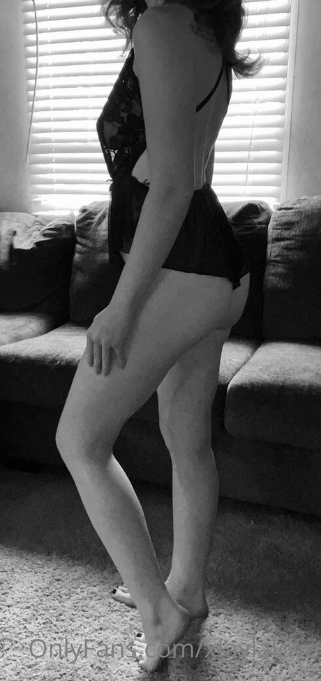 Nacktes geleaktes OnlyFans-Foto von Xlaylalove