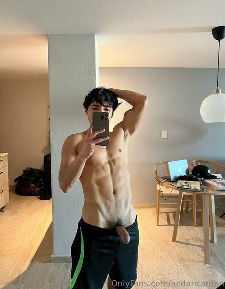 Nacktes geleaktes OnlyFans-Foto von Aedancarden