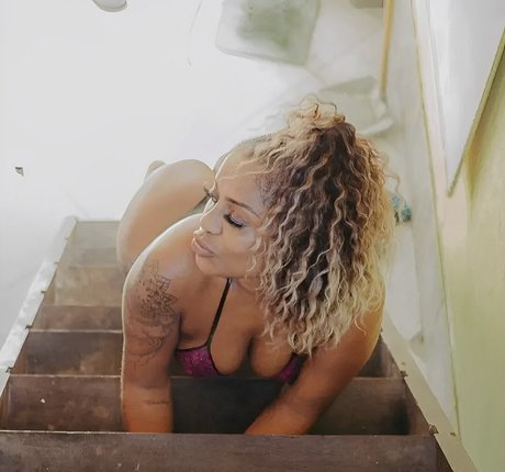 Nacktes geleaktes OnlyFans-Foto von Cariucha