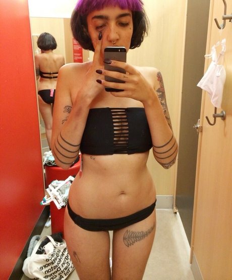 Nacktes geleaktes OnlyFans-Foto von Noorann Matties