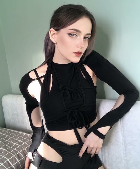 Nacktes geleaktes OnlyFans-Foto von Nenormova
