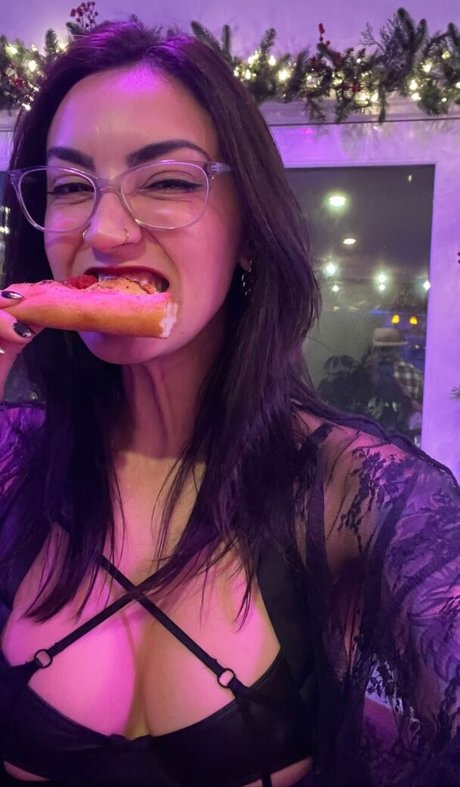 Nacktes geleaktes OnlyFans-Foto von Wisalallen