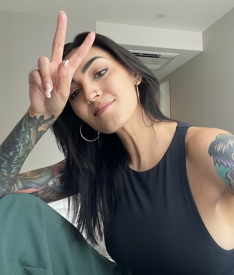 Nacktes geleaktes OnlyFans-Foto von Wisalallen