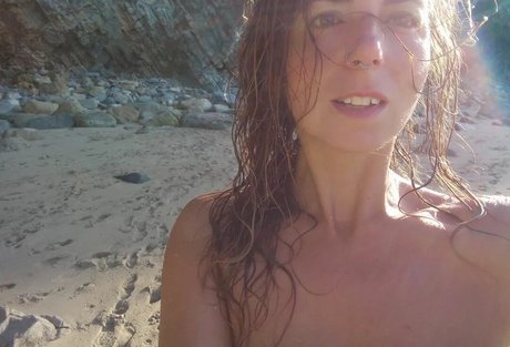 Angela Lavilla Canedo