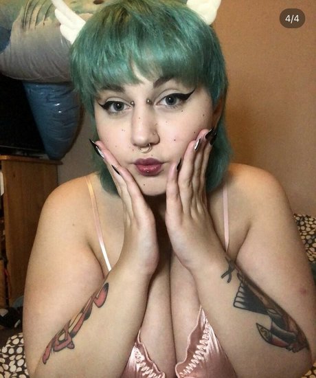 Nacktes geleaktes OnlyFans-Foto von Theamichan