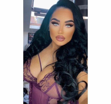 Nacktes geleaktes OnlyFans-Foto von Rosiemay