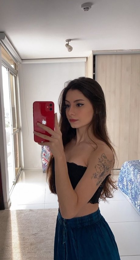 Nacktes geleaktes OnlyFans-Foto von Ingrid Larissa