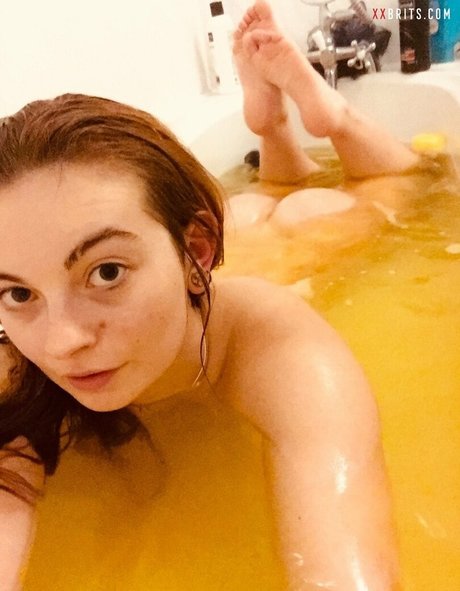 Nacktes geleaktes OnlyFans-Foto von Lola Rose