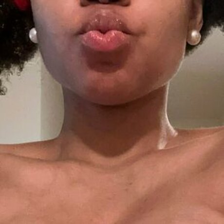 Nacktes geleaktes OnlyFans-Foto von Tgodddessvip