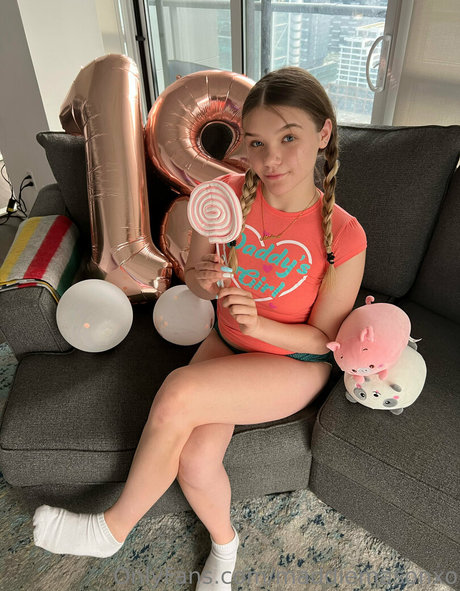 Nacktes geleaktes OnlyFans-Foto von Maddiemasonxo