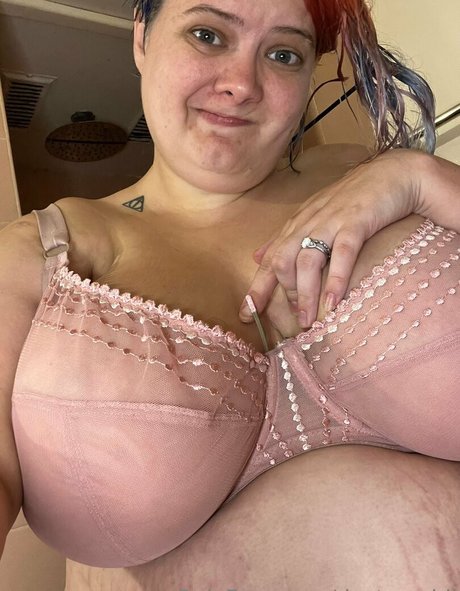 Nacktes geleaktes OnlyFans-Foto von Doctorsybil