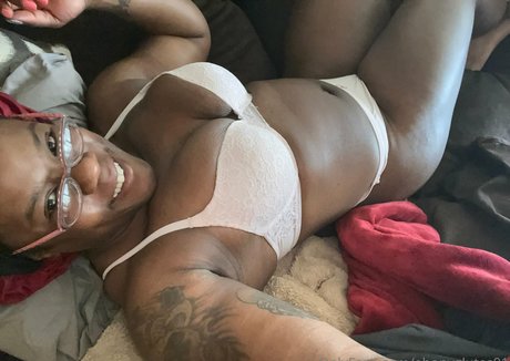 Nacktes geleaktes OnlyFans-Foto von Ebonyglutes01