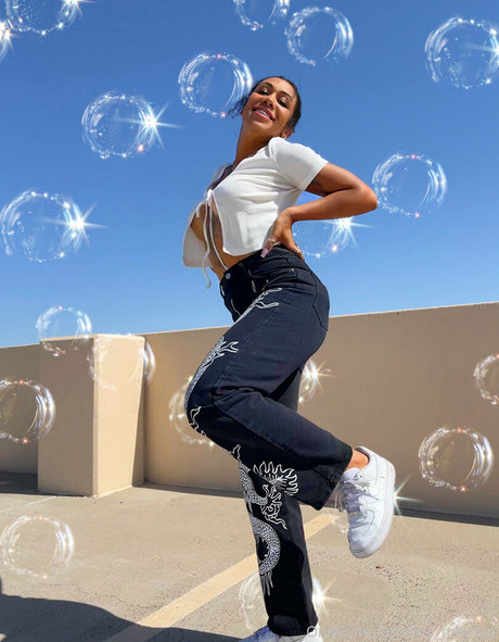 Thatonegirlmikeyvlogs