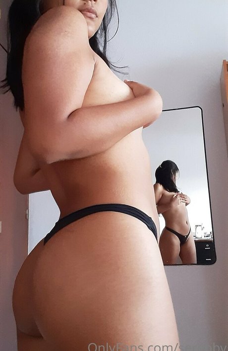 Nacktes geleaktes OnlyFans-Foto von Serebby