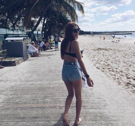 Nacktes geleaktes OnlyFans-Foto von Alyssa Randall