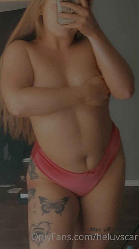 Nacktes geleaktes OnlyFans-Foto von Heluvscar